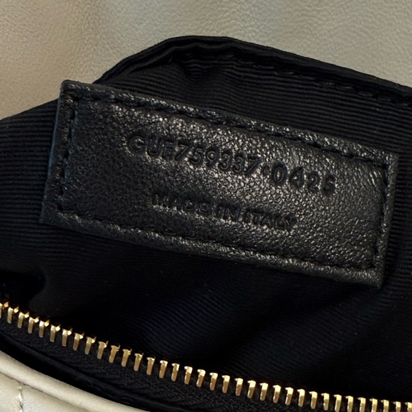 Saint Laurent Quilted Loulou Puffer Shoulder Bag in Crema Soft - Picture 10 of 10